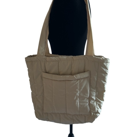 Chic Nylon Tote Bag Perfect For Everyday Essentials - Picture 2 of 4